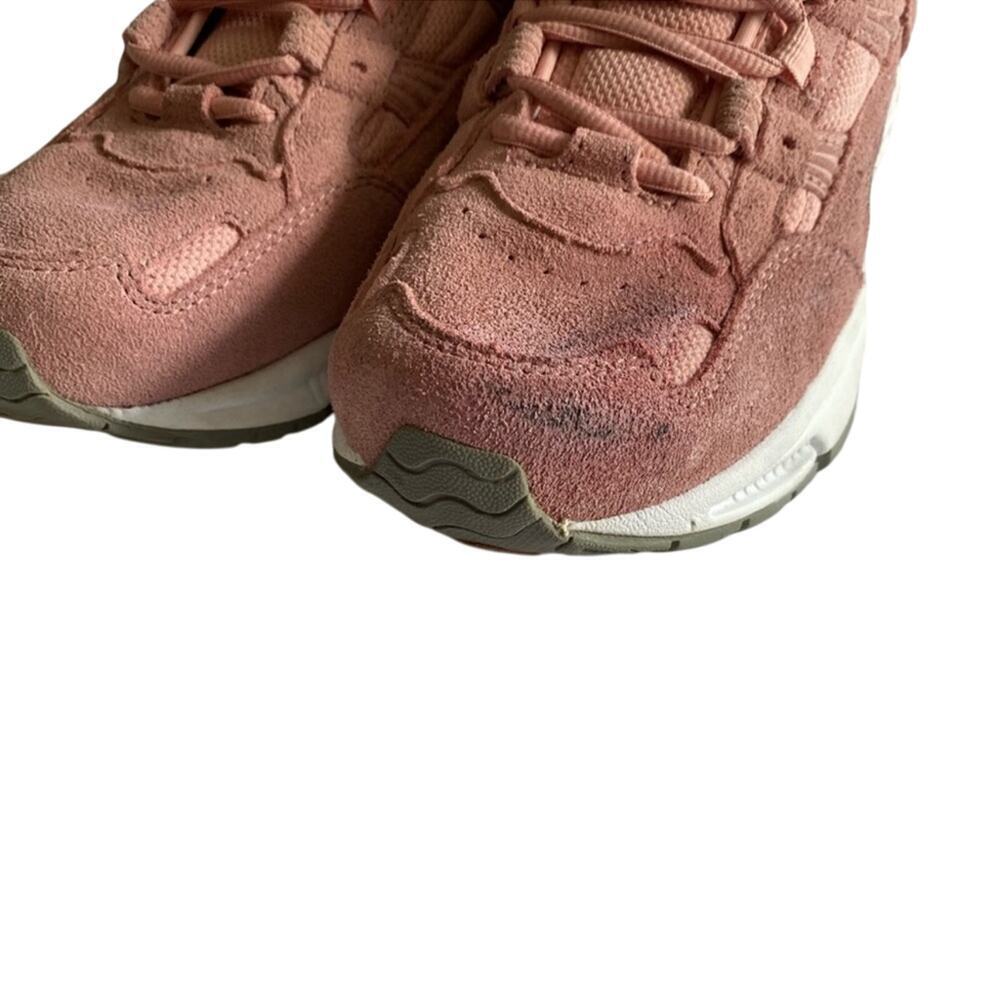 Vionic Women’s Walker Mauve Suede Sneakers Size 7.5 - Picture 5 of 6